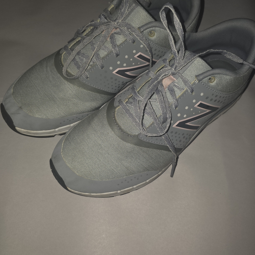 New Balance Women's Gray Athletic Sneakers with Pink Accent